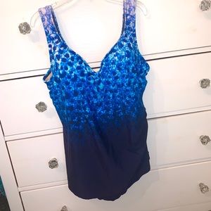 NWOT Swimsuits for All One Piece Swimsuit